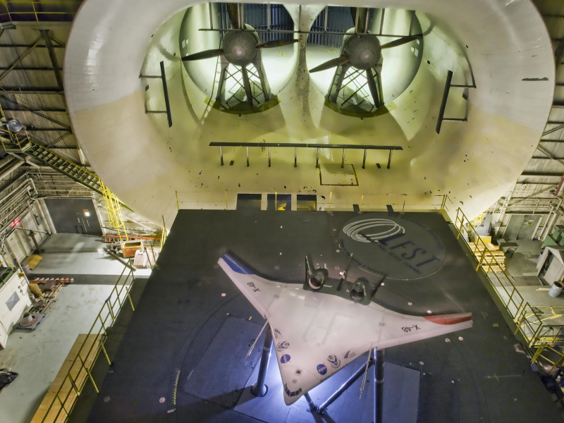 Illustration for article titled Dramatic Vintage Photos Of Wind Tunnel Tests